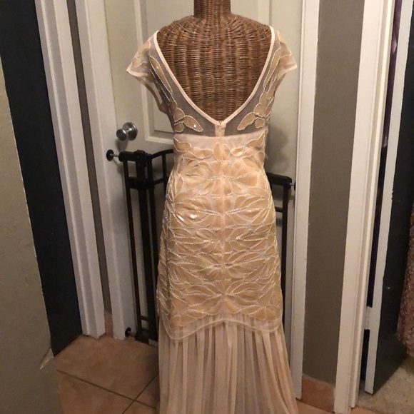 Elegant cream sequin maxi dress - Picture 4 of 4
